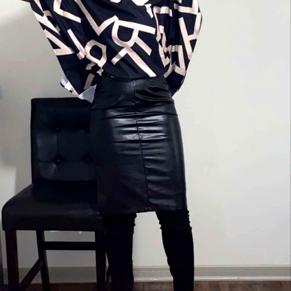 Black Faux Leather Skirt - Picture 1 of 6